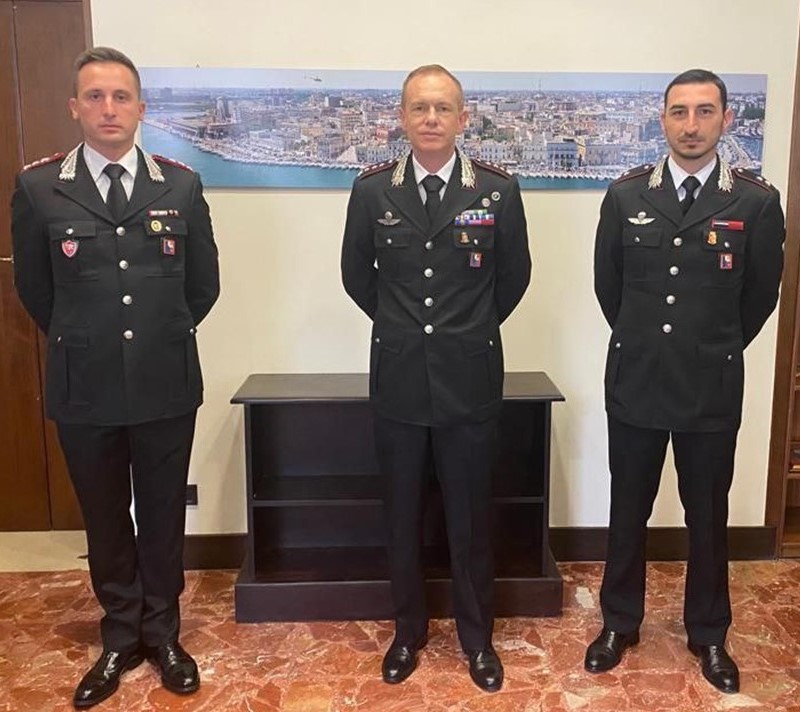 Saluta il Nucleo Operativo e Radiomobile della Compagnia Carabinieri di Brindisi il capitano Marco Colì, trasferito al comando della Compagnia di Soverato (CZ), e si insedia il Tenente Emanuele Pepe.