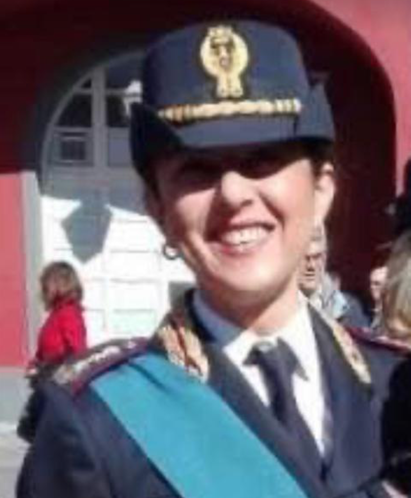 Dall’8 ottobre, il Primo Dirigente della Polizia di Stato, Angela Ciriello, sposata e madre di tre figli, è il nuovo Vicario del Questore della Provincia di Brindisi.